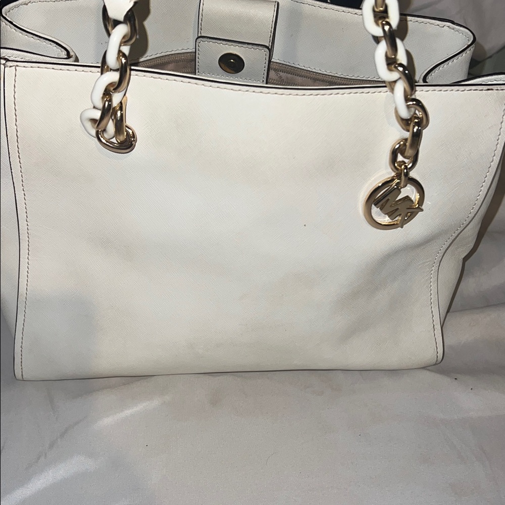 Michael Kors White Shoulder Bag with Gold Accents